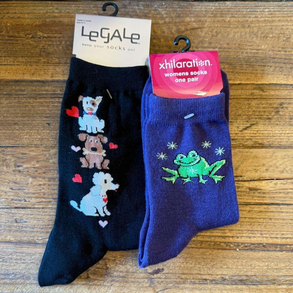 LeGale Black Women's Socks with Dog Print